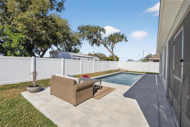 1210 THIRD COURT, Eagle Lake, FL 33839