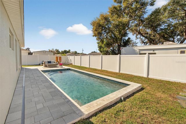 1210 THIRD COURT, Eagle Lake, FL 33839