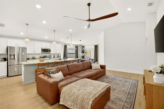 1210 THIRD COURT, Eagle Lake, FL 33839