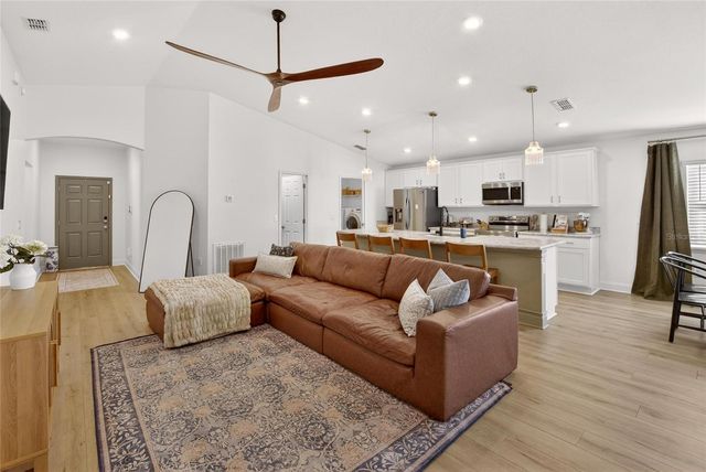 1210 THIRD COURT, Eagle Lake, FL 33839