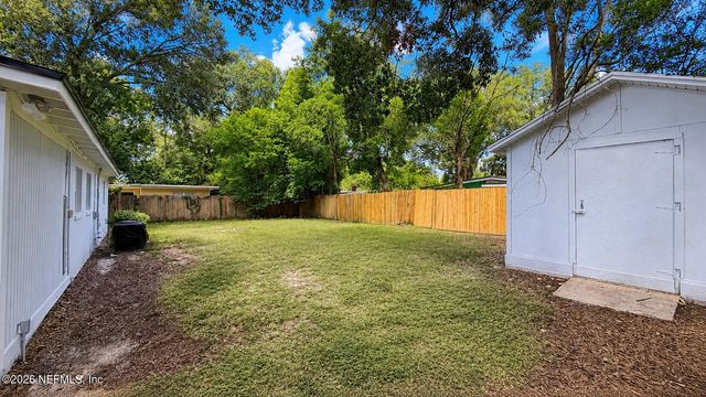 2219 MONTEAU Drive, Jacksonville, FL 32210