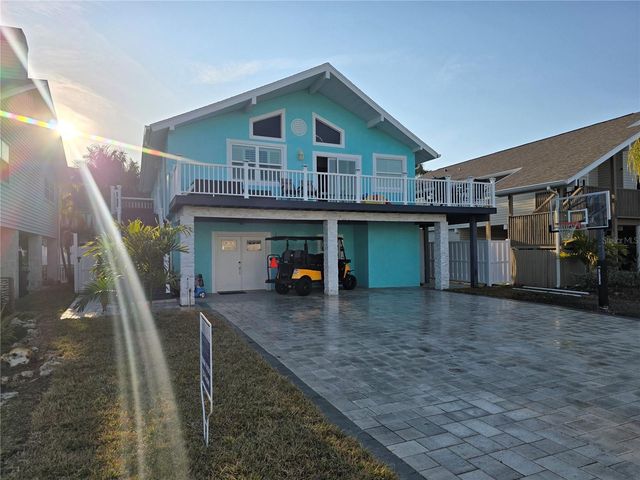 17706 1ST STREET E, Redington Shores, FL 33708