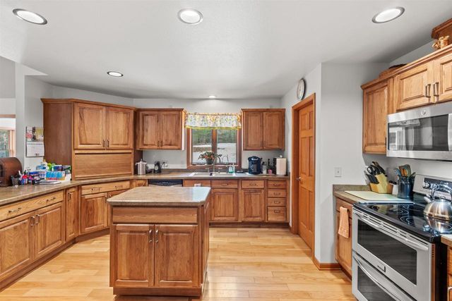 W9947 COUNTY ROAD C, Wautoma, WI 54982