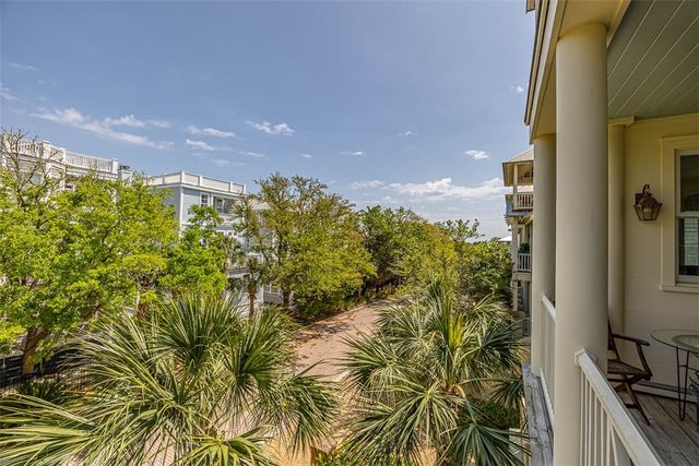 17 Sea Oats Lane, St Simons Island, GA 31522