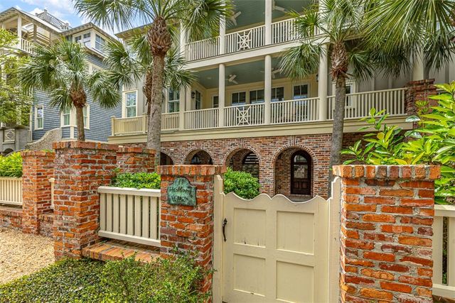 17 Sea Oats Lane, St Simons Island, GA 31522