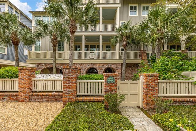 17 Sea Oats Lane, St Simons Island, GA 31522