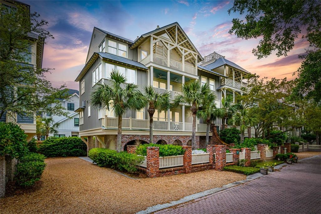 17 Sea Oats Lane, St Simons Island, GA 31522
