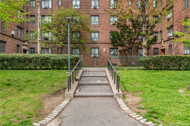 1565 Odell Street 2B, Bronx, NY 10462