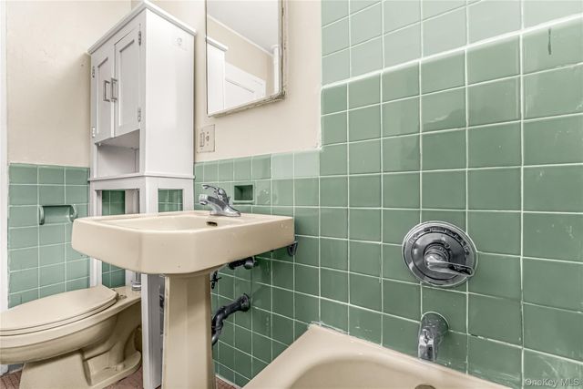 1565 Odell Street 2B, Bronx, NY 10462