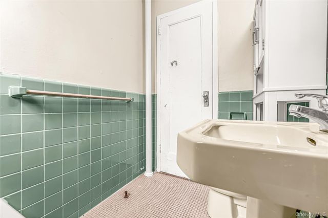 1565 Odell Street 2B, Bronx, NY 10462