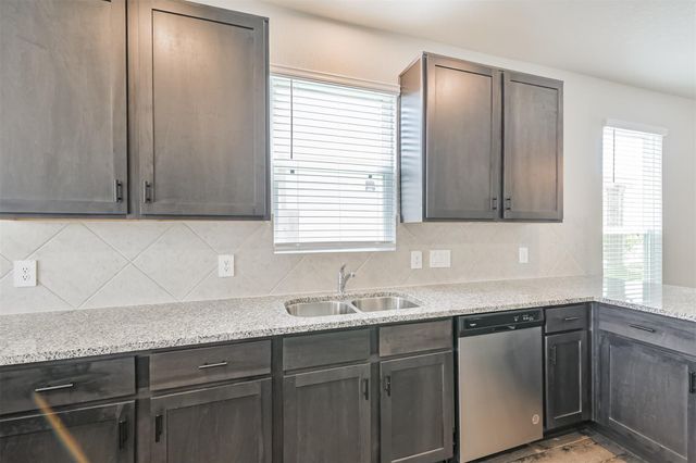 2934 Lawrence Park Court, Conroe, TX 77304
