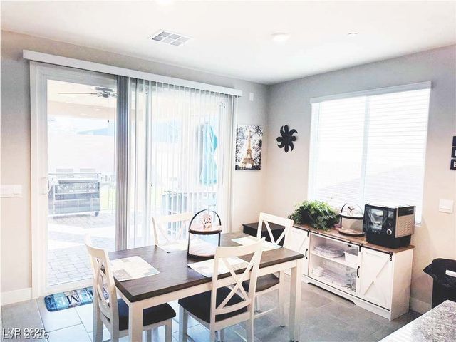 7855 Skyler Falls Lane, North Las Vegas, NV 89084