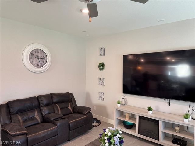 7855 Skyler Falls Lane, North Las Vegas, NV 89084