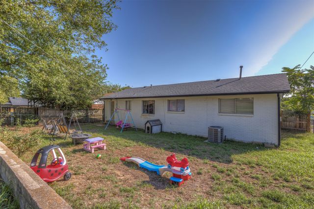 772 N Moccasin Place, Sapulpa, OK 74066