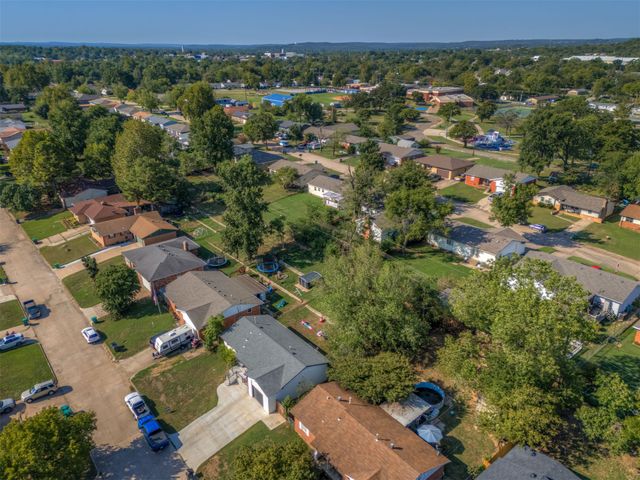 772 N Moccasin Place, Sapulpa, OK 74066