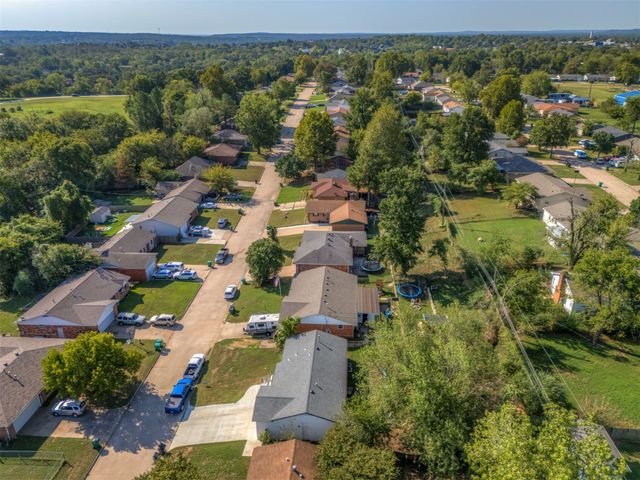 772 N Moccasin Place, Sapulpa, OK 74066
