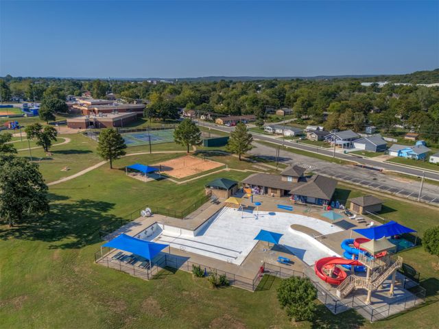 772 N Moccasin Place, Sapulpa, OK 74066