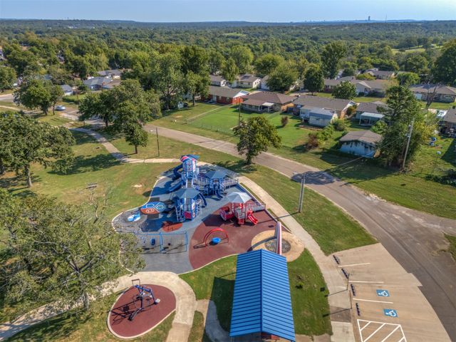 772 N Moccasin Place, Sapulpa, OK 74066
