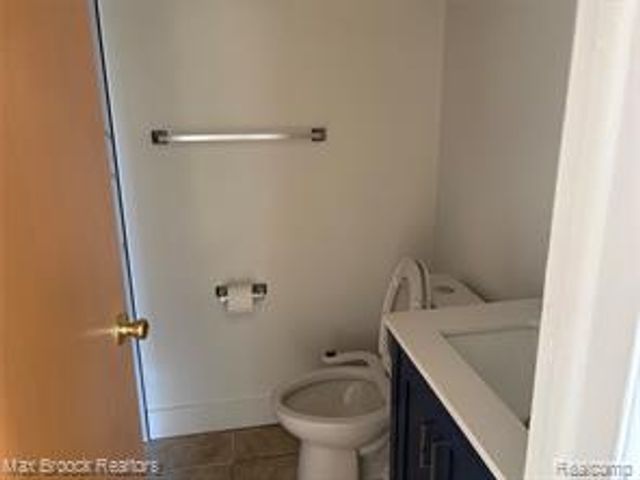 35314 Tall Oaks, Sterling Heights, MI 48312