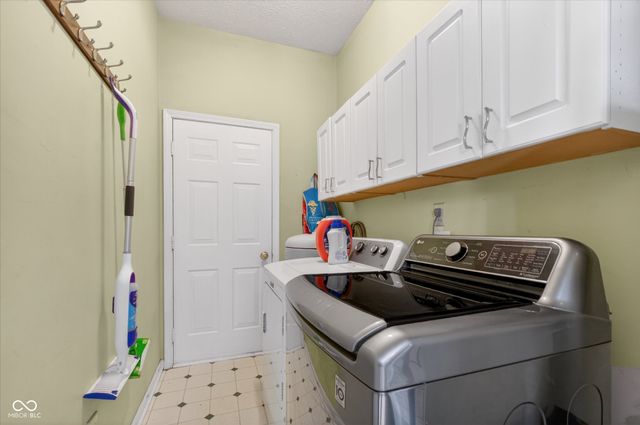 5935 Candlewick Drive, Indianapolis, IN 46228