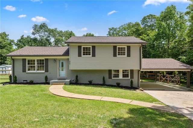 317 Benbow Drive, East Bend, NC 27018