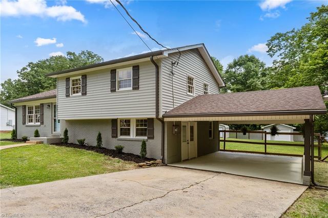 317 Benbow Drive, East Bend, NC 27018