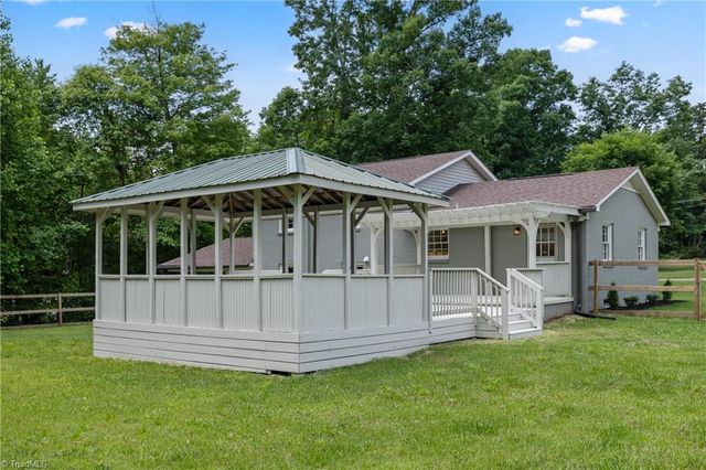 317 Benbow Drive, East Bend, NC 27018