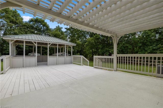 317 Benbow Drive, East Bend, NC 27018