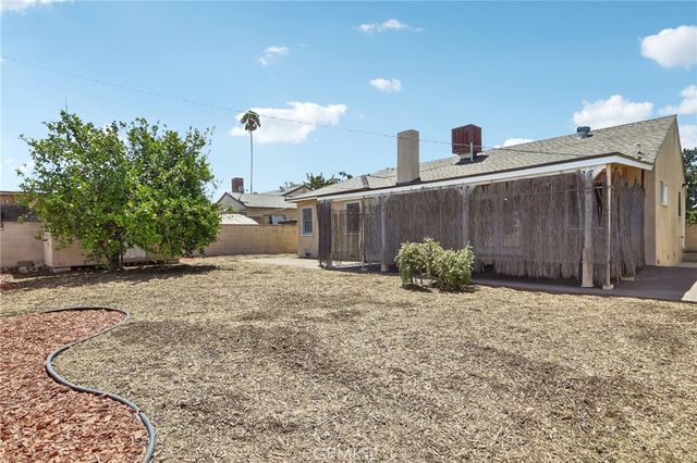 13155 Gault, Los Angeles, CA 91605