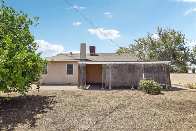 13155 Gault, Los Angeles, CA 91605