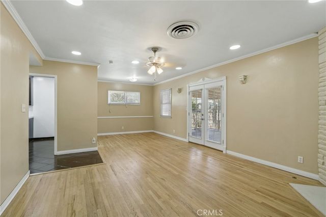 13155 Gault, Los Angeles, CA 91605