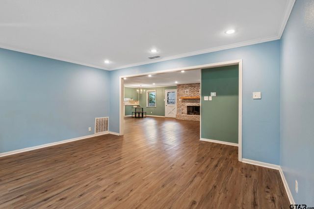 3100 Rosemary Ln, Tyler, TX 75701