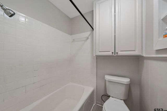 3100 Rosemary Ln, Tyler, TX 75701