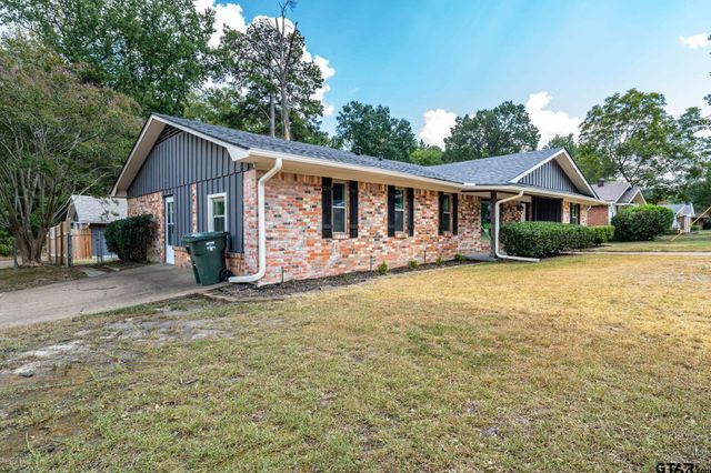 3100 Rosemary Ln, Tyler, TX 75701