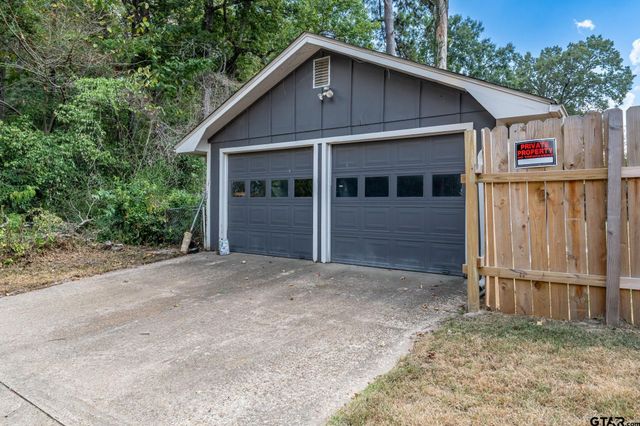 3100 Rosemary Ln, Tyler, TX 75701