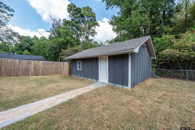 3100 Rosemary Ln, Tyler, TX 75701