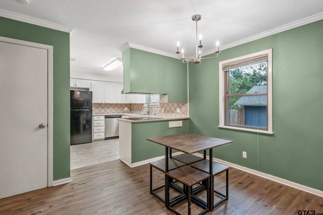 3100 Rosemary Ln, Tyler, TX 75701