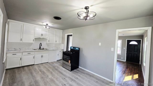 3139 E Woodrow Street, Tulsa, OK 74132