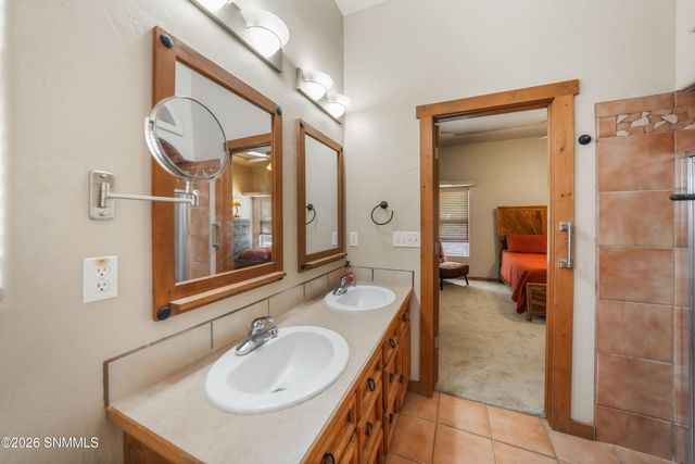 4865 Camino Dos Vidas, Las Cruces, NM 88012