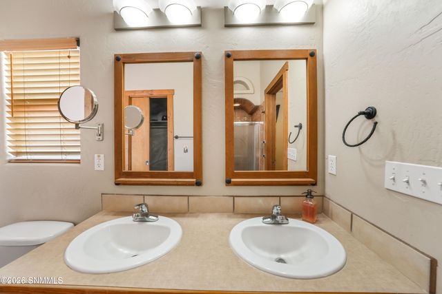4865 Camino Dos Vidas, Las Cruces, NM 88012