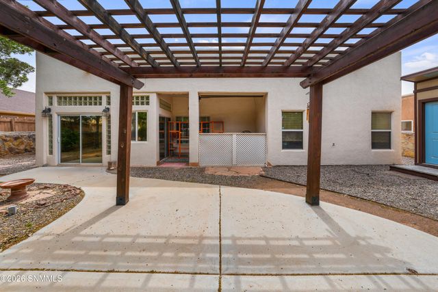4865 Camino Dos Vidas, Las Cruces, NM 88012