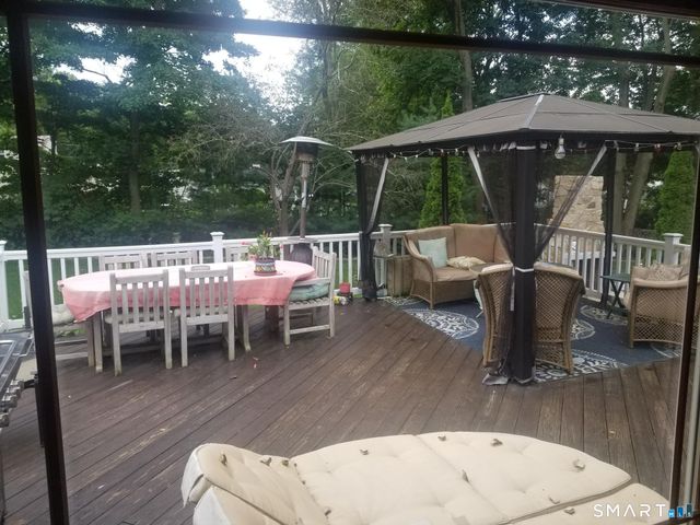 121 Campbell Road, Trumbull, CT 06611