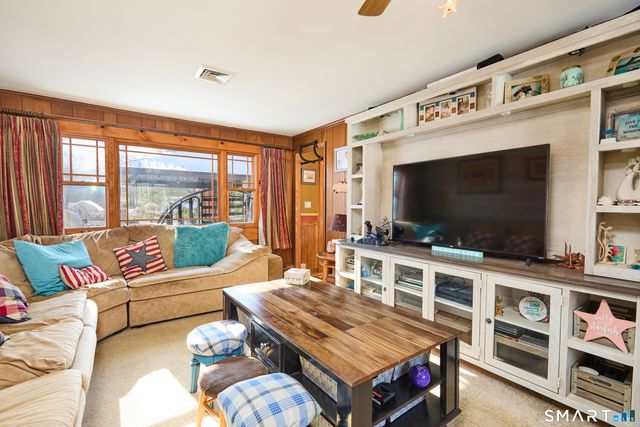 121 Campbell Road, Trumbull, CT 06611