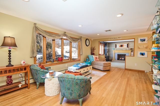 121 Campbell Road, Trumbull, CT 06611