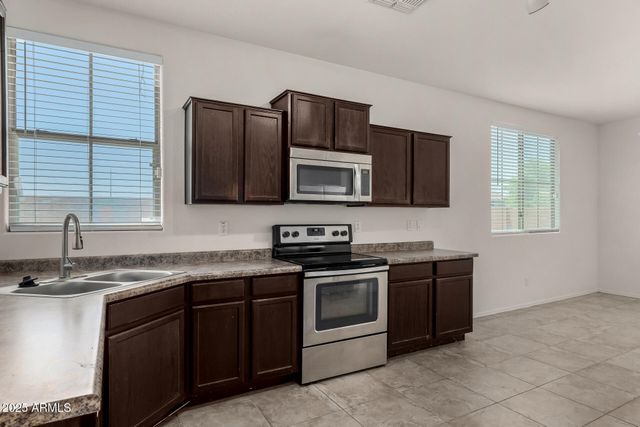 4745 W FREMONT Road, Laveen, AZ 85339