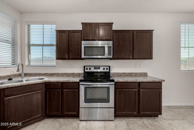 4745 W FREMONT Road, Laveen, AZ 85339