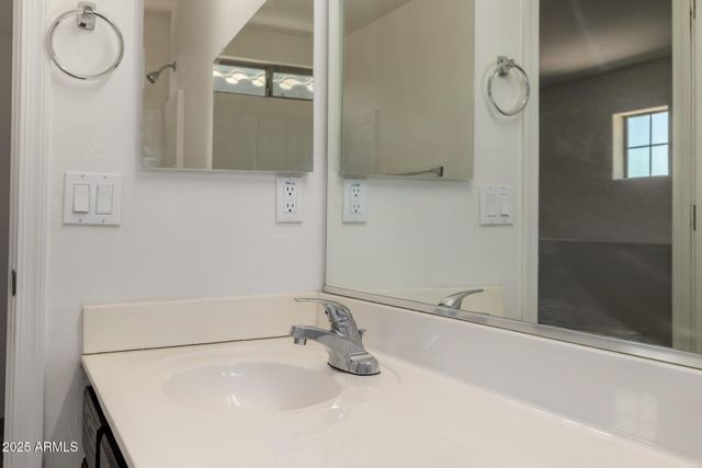 4745 W FREMONT Road, Laveen, AZ 85339