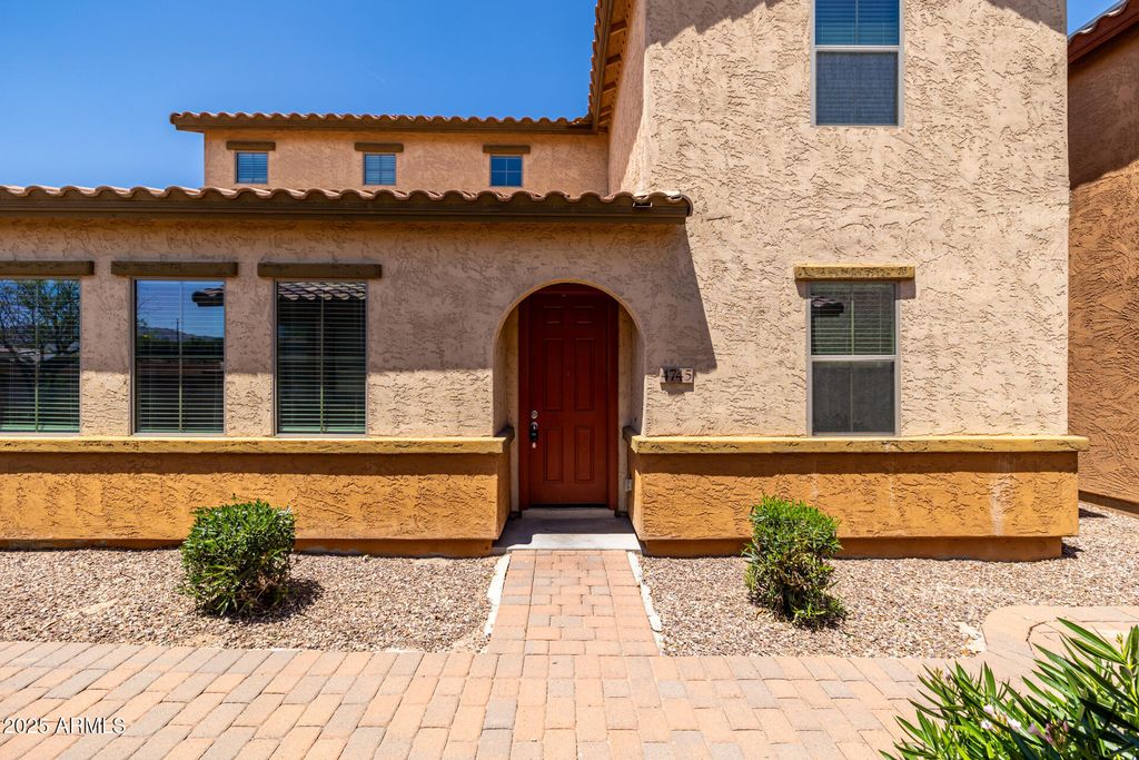 4745 W FREMONT Road, Laveen, AZ 85339