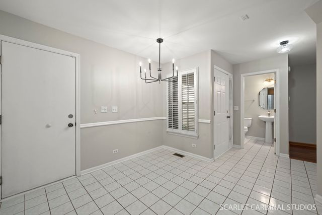 42 Egg Harbour Court 42, Schaumburg, IL 60173