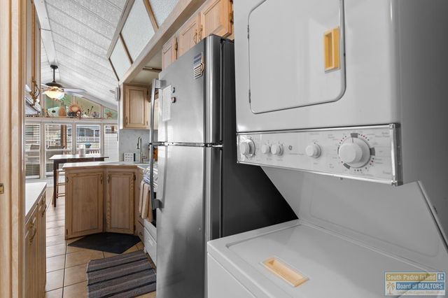 495 W Clam Circle, Port Isabel, TX 78578